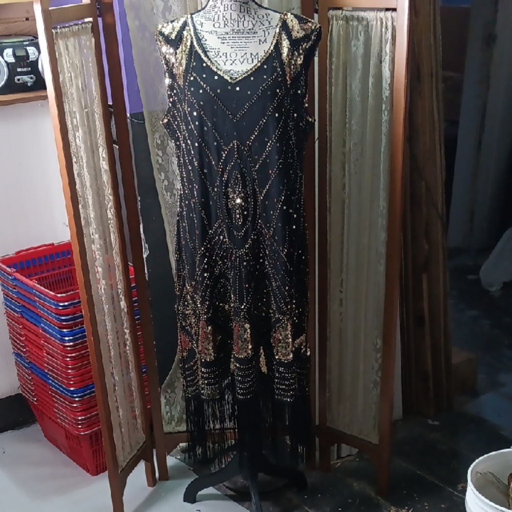 Women's Elegant Black and Gold Beaded Dress